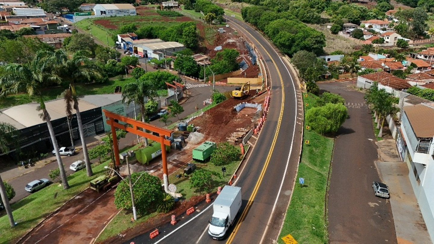 Obras de ampliação da BR-369 chegando ao perímetro urbano de Cambará, no Paraná